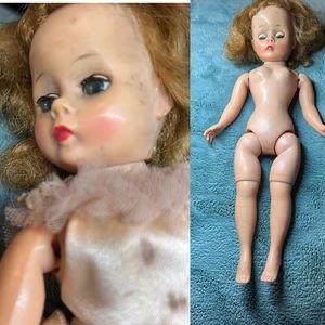 Box of vintage toys. PeeWee_Barbie-Midge-Raggedy Andy-Cissette Madame Alexander